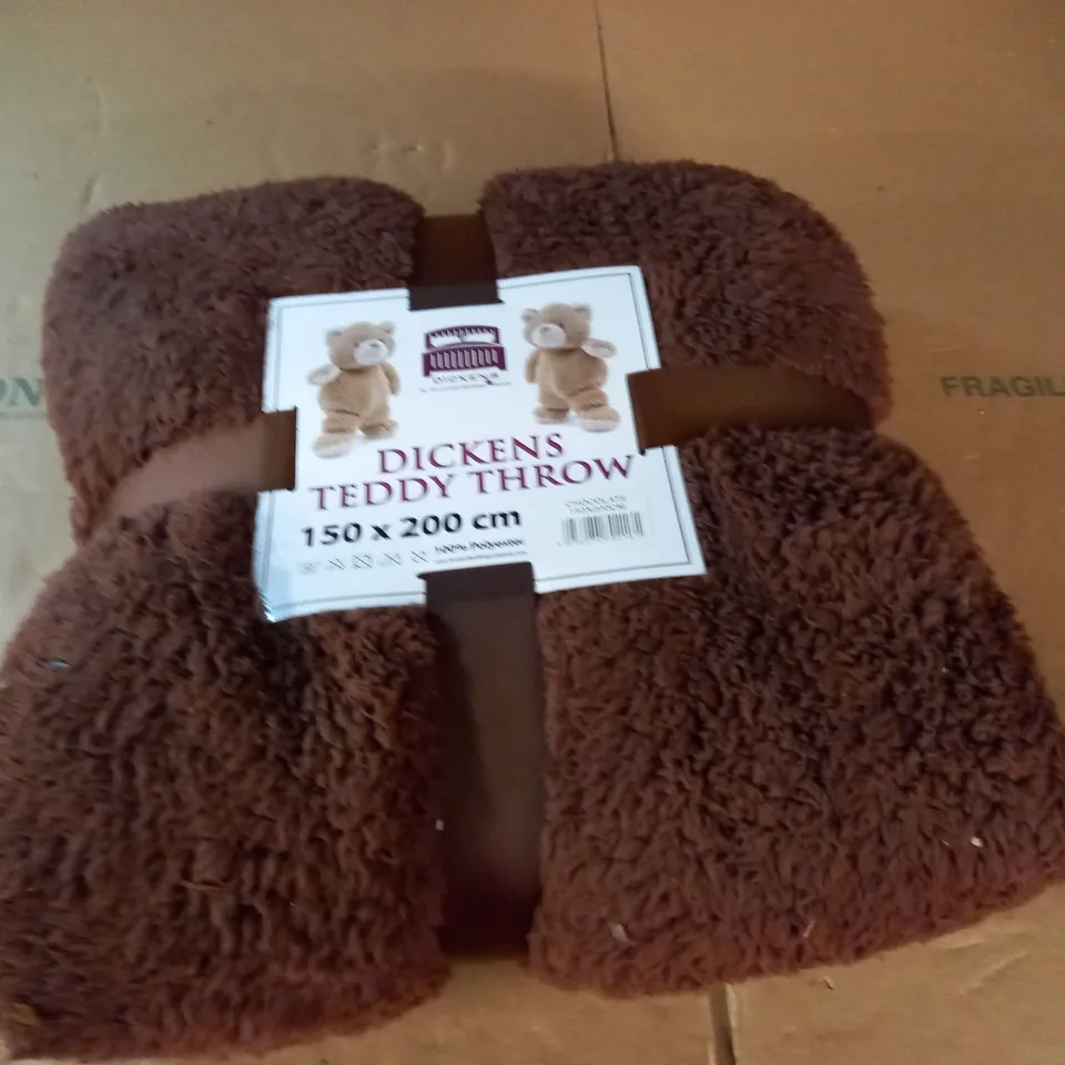 DICKENS TEDDY THROW IN BROWN - 150X200CM