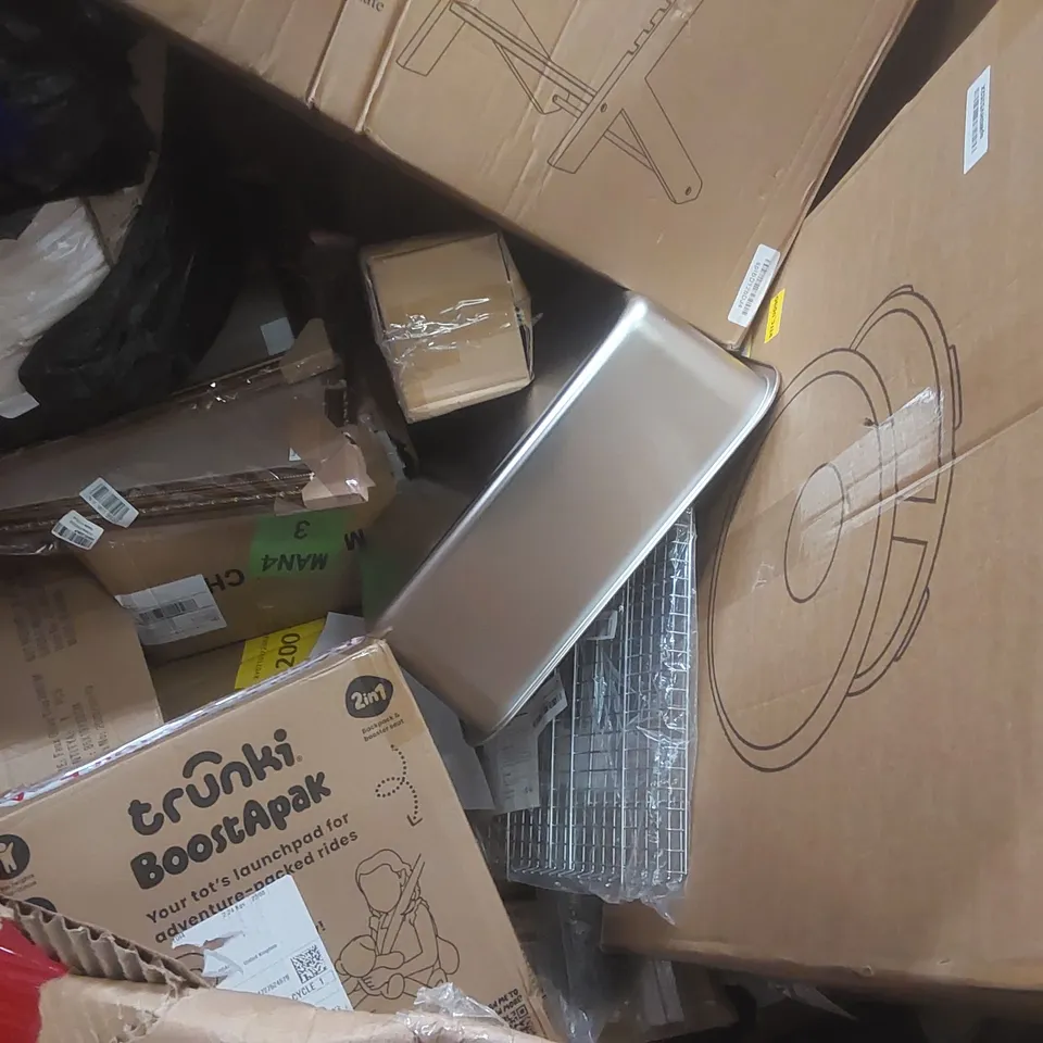 PALLET CONTAINING A LARGE QUANTITY OF ASSORTED ITEMS INCLUDING: SENSORY SWIVEL CHAIR, HIGH CHAIR, TRUNKI BOOST-A-PAK ECT