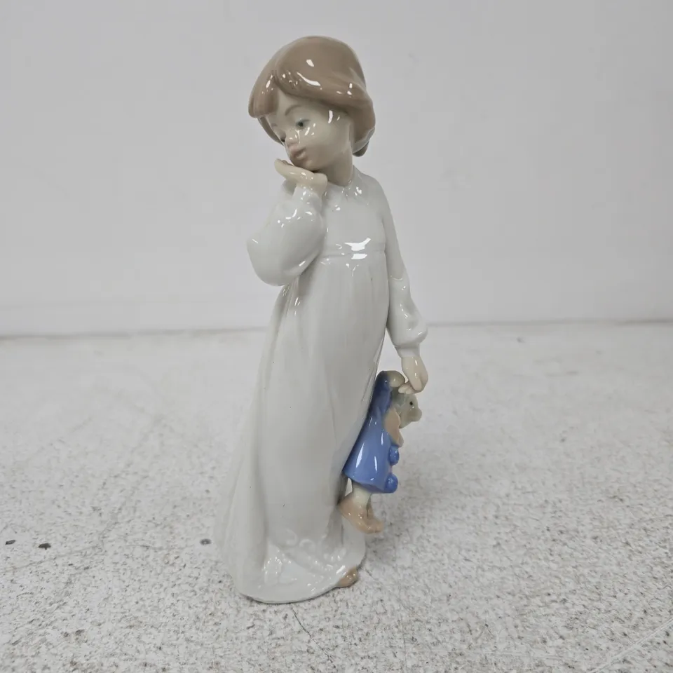 LLADRÓ NAO PORCELAIN FIGURINE – GIRL WITH BLUE-DRESSED DOLL (SPAIN)