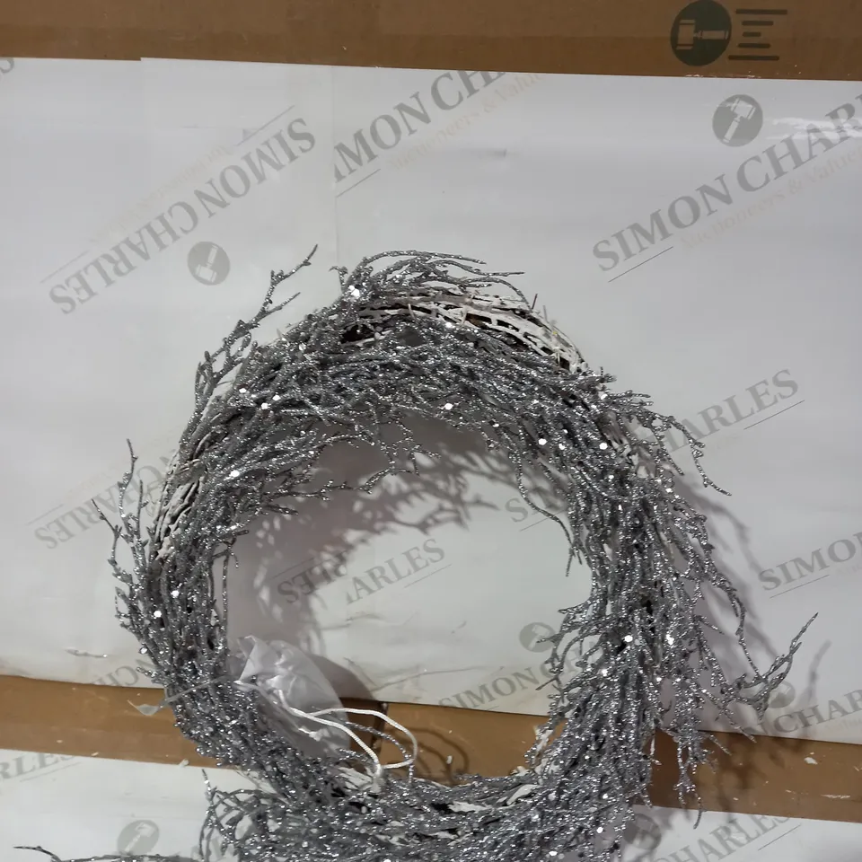JM BY JULIEN MACDONALD PRE LIT GLITTER SEQUIN WREATH