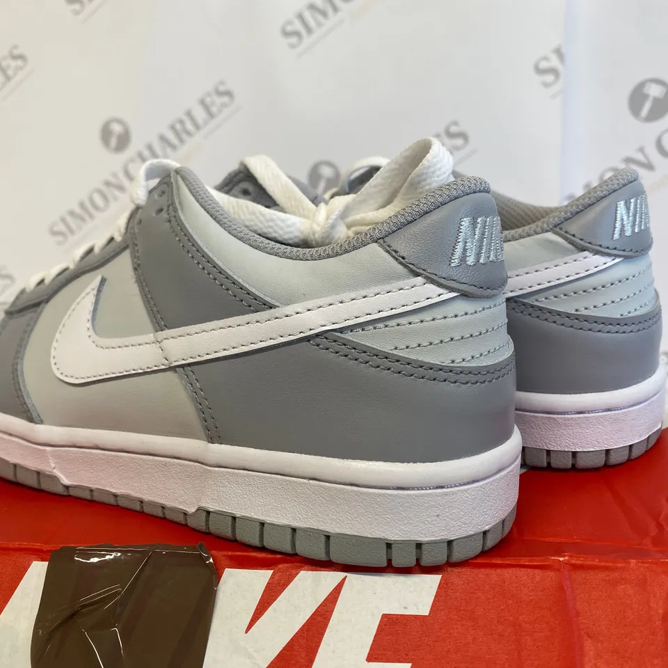 BOXED PAIR OF NIKE DUNK LOW GREY TRAINERS SIZE 5