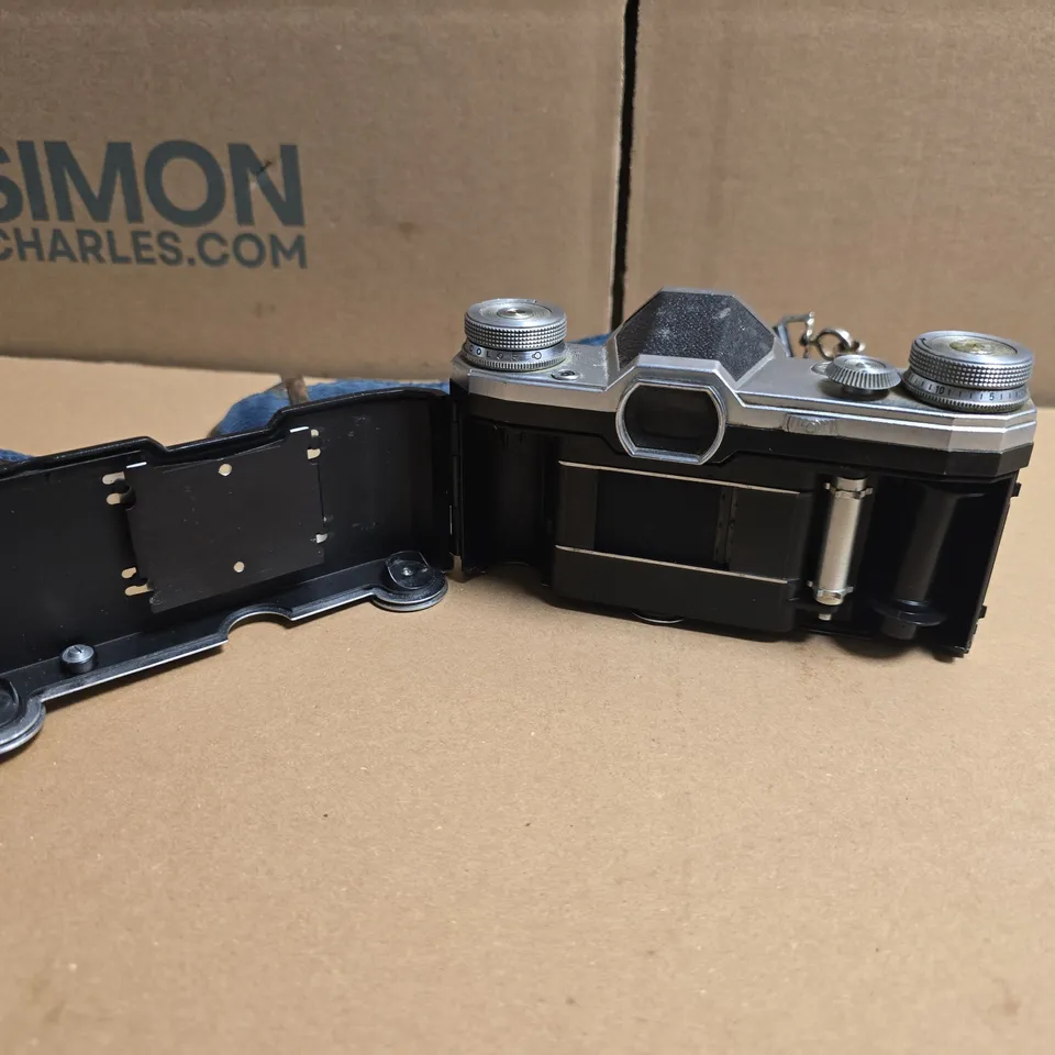 PENTACON FM 35MM SLR WITH SOLIGOR 50MM F/3.5 LENS – VINTAGE CAMERA