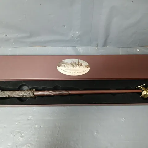 BOXED HARRY POTTER CHARACTER WAND - NN8415
