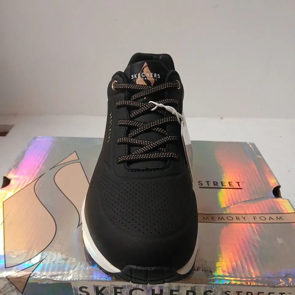 BOXED PAIR OF SKECHERS STREET LOS ANGELES WOMEN'S SNEAKERS – BLACK (UK 6)
