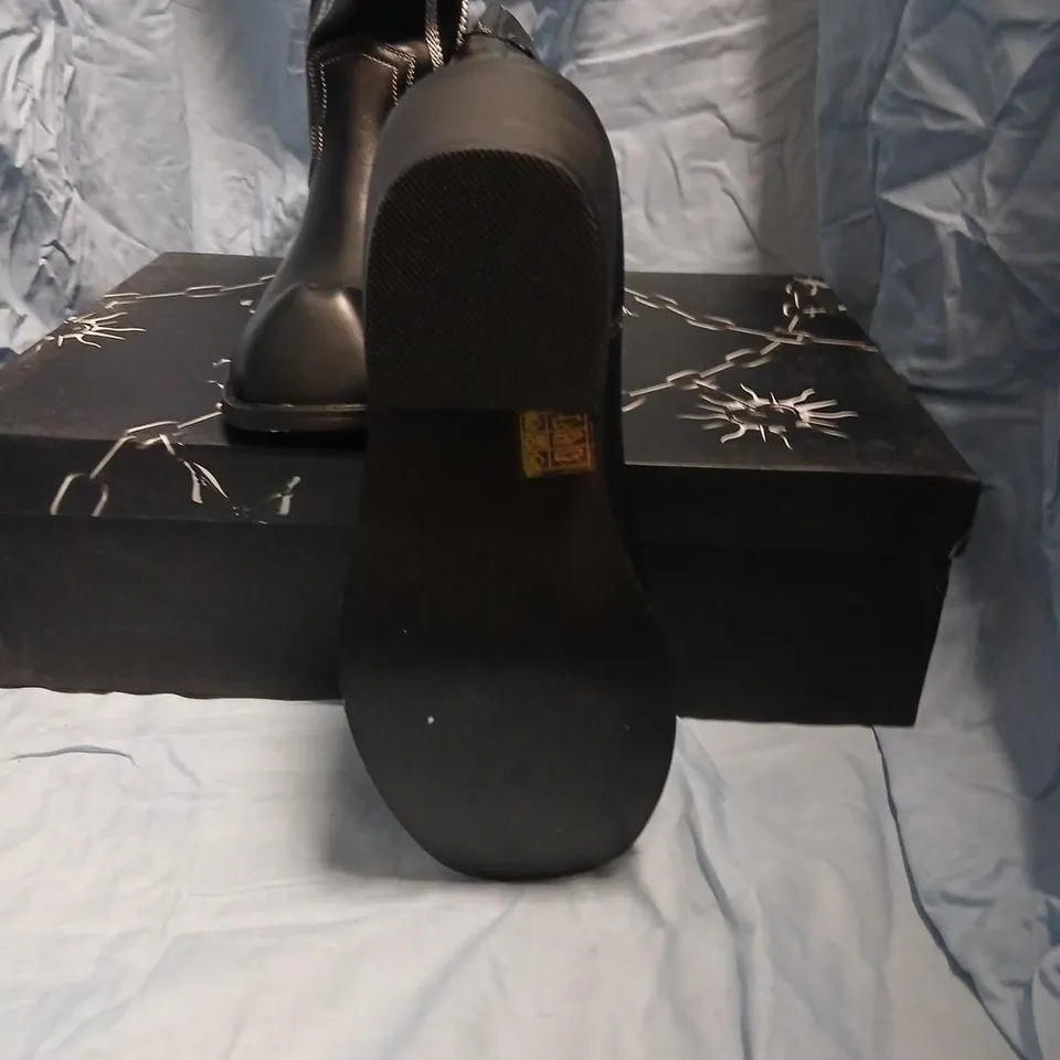 KOI CRYPTEK MEN'S SNUB NOSE TALL COWBOY BOOTS – BLACK, UK 8