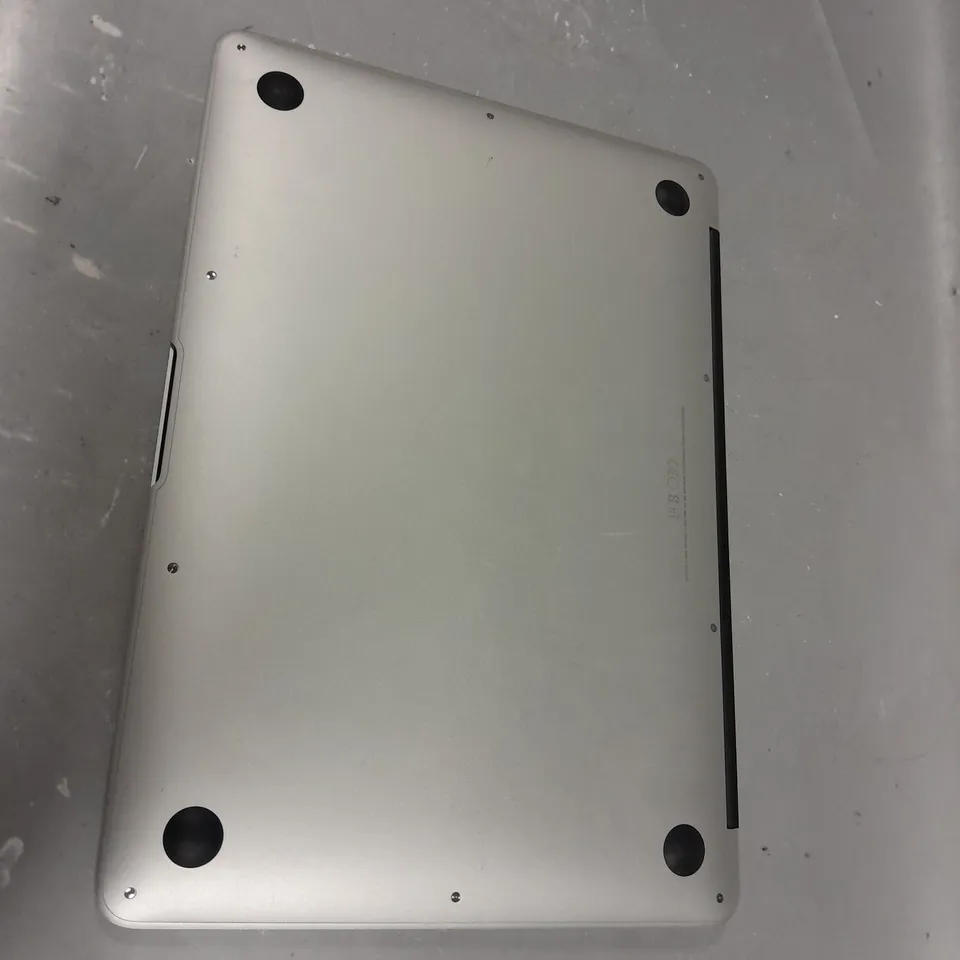 APPLE MACBOOK AIR MODEL A1466