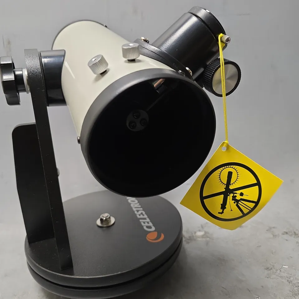 BOXED CELESTRON FIRST SCOPE 76 TABLE TOP TELESCOPE