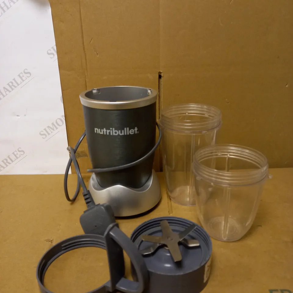 NUTRIBULLET 600 SERIES - NUTRIENT EXTRACTOR HIGH SPEED BLENDER - 600 W - GRAPHITE