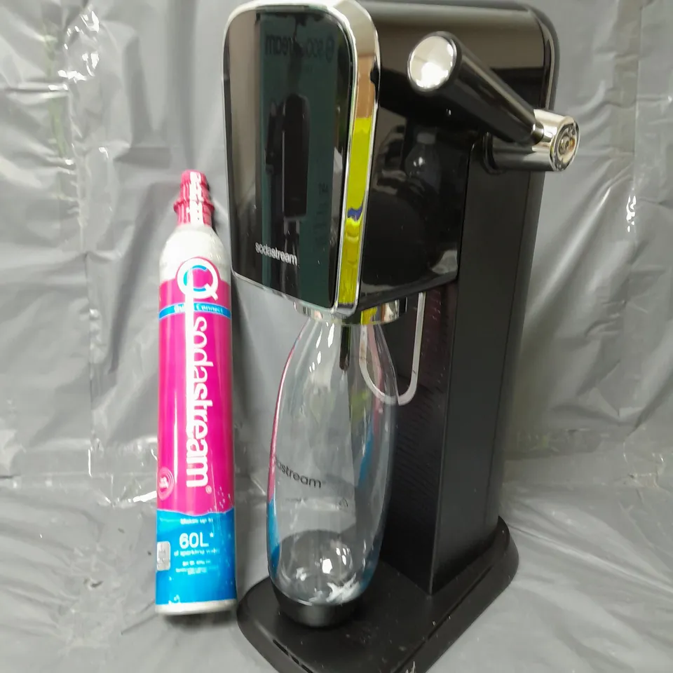 SODA STREAM ART SPARKLING WATER MARKER - BLACK