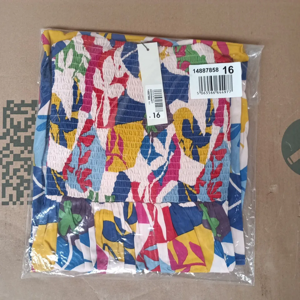 BAGGED ROMAN ABSTRACT SHIRRED DRESS IN MULTI SIZE 16