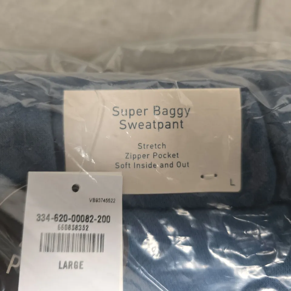 BAGGED HOLLISTER SUPER BAGGY SWEATPANT - BLUE, LARGE