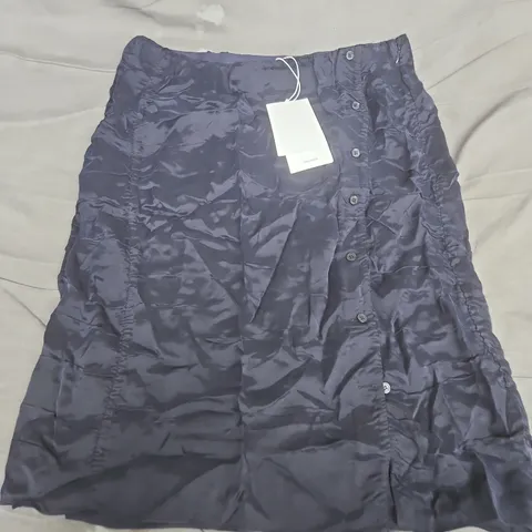 COS NAVY BUTTON SKIRT – EU 42