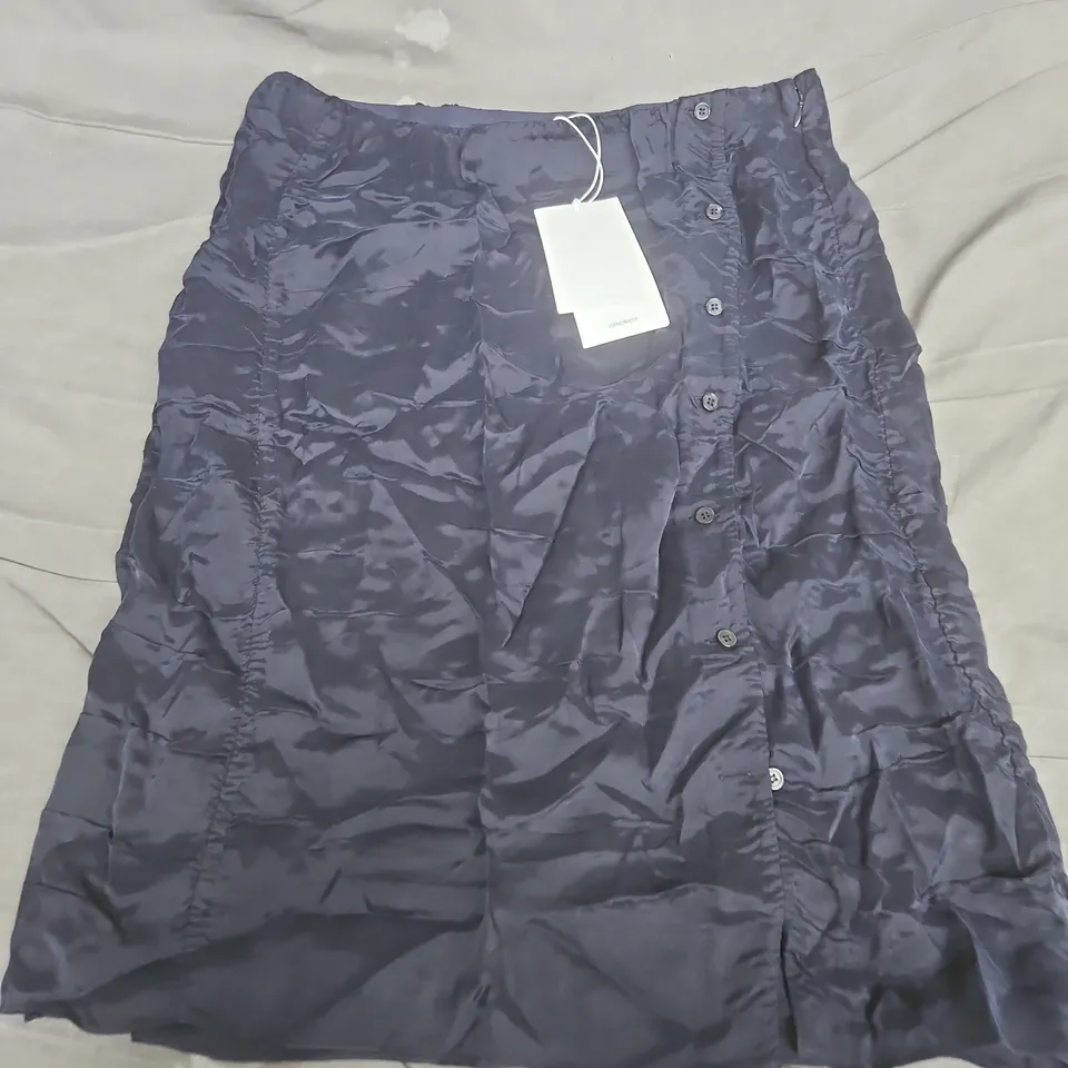 COS NAVY BUTTON SKIRT – EU 42