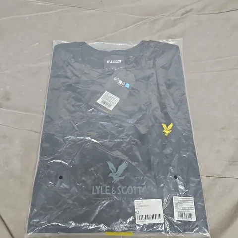 LYLE & SCOTT NAVY T-SHIRT β SIZE L