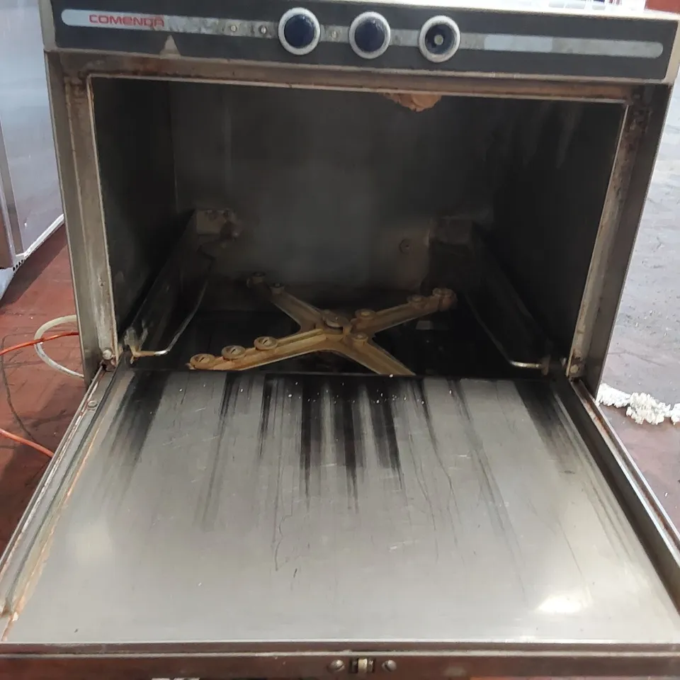 COMENDA LB215MA UNDERCOUNTER GLASSWASHER
