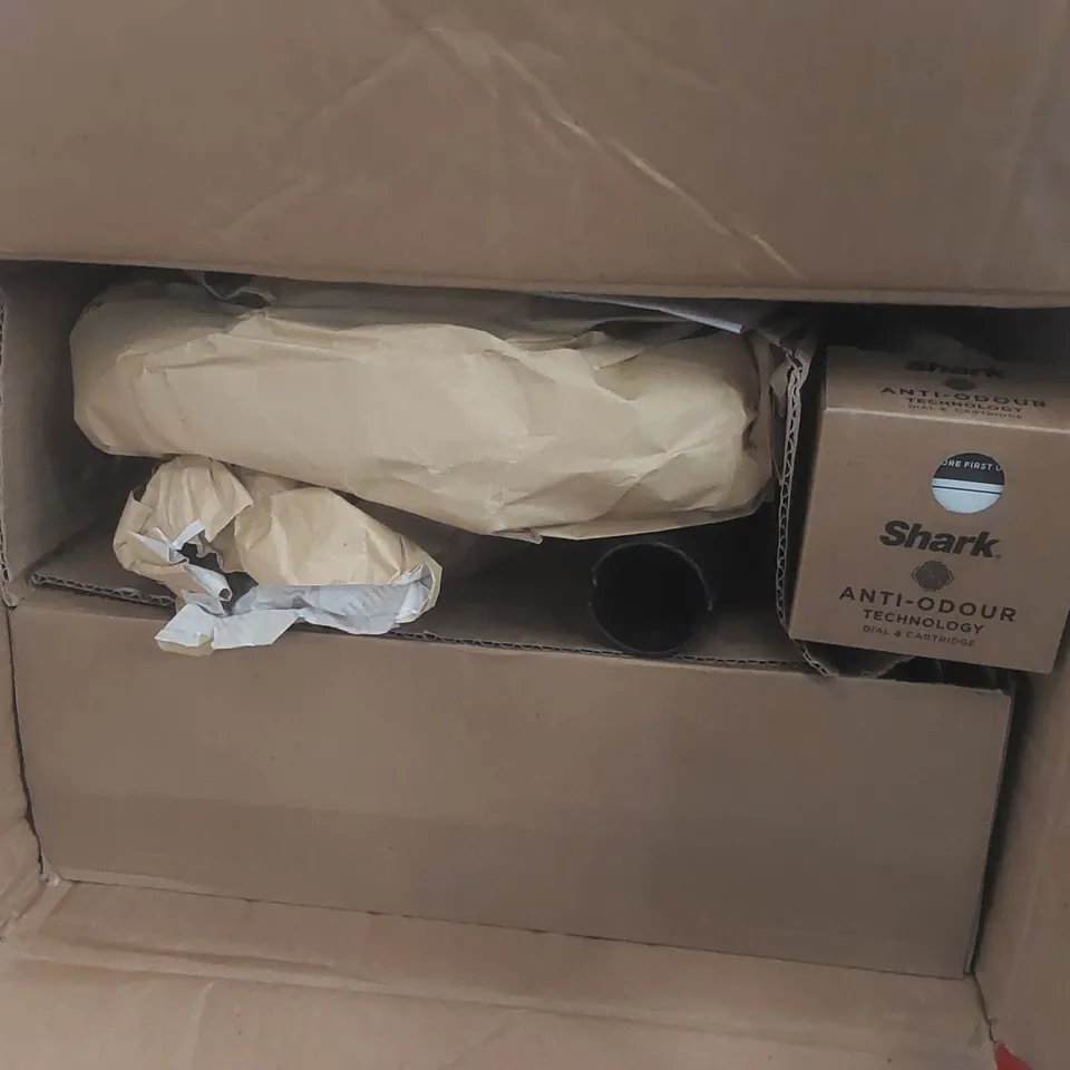 BOXED SHARK NZ780UKT PET MODEL CORDED VACUUM