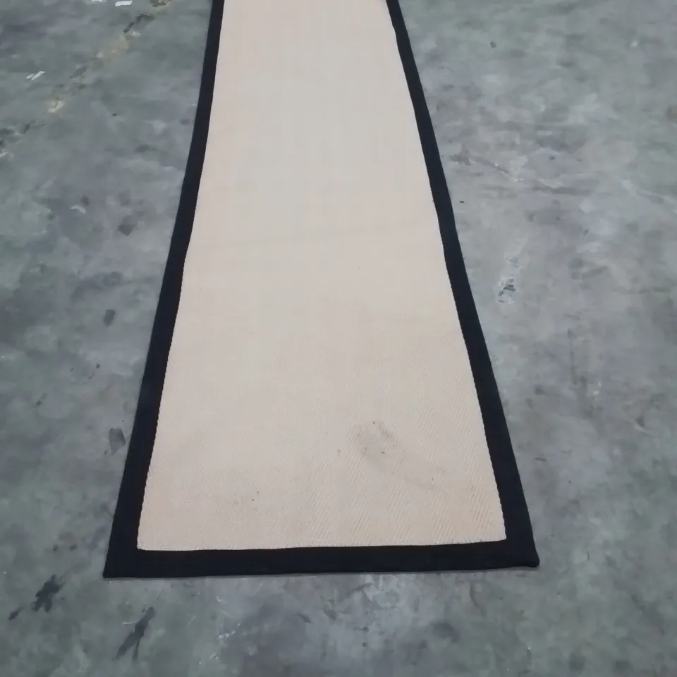 QUALITY DESIGNER AREA RUG - APPROXIMATELY 300X80CM