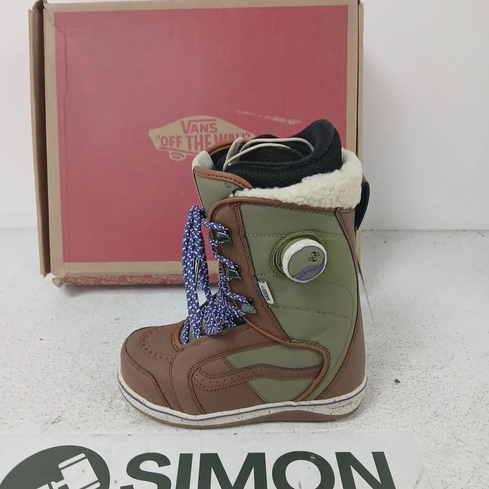 VANS FERRA (HANA BEAMAN) BROWN/ANGORA WOMEN'S BOOTS UK 2.5
