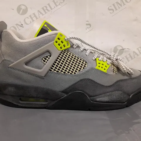 BOXED PAIR OF NIKE AIR JORDAN 4 RETRO SHOES IN GREY/LIME UK SIZE 9.5