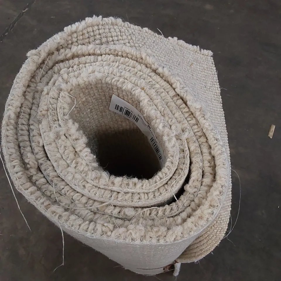 ROLL OF QUALITY PADSTOW ANGORA STRATA CARPET // SIZE: 1.02m X UNSPECIFIED 