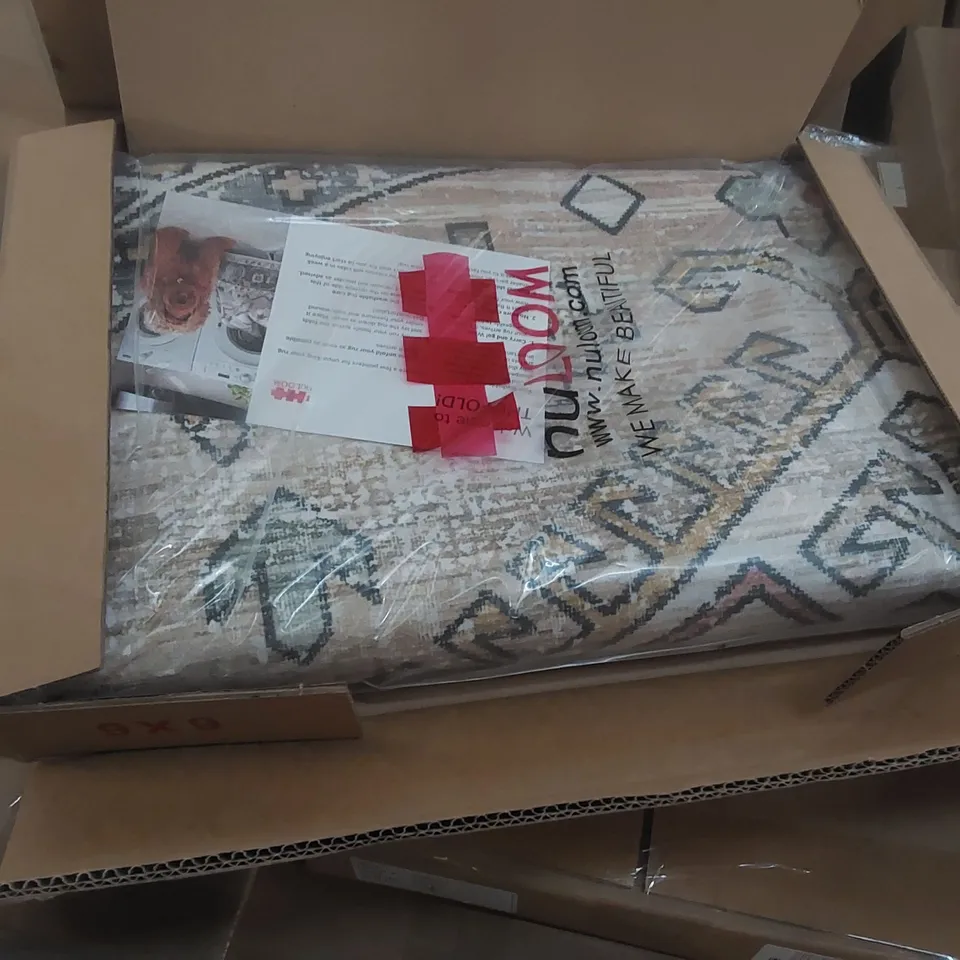 PALLET CONTAINING A VERY LARGE QUANTITY OF ASSORTED BRAND NEW SMALL RUGS