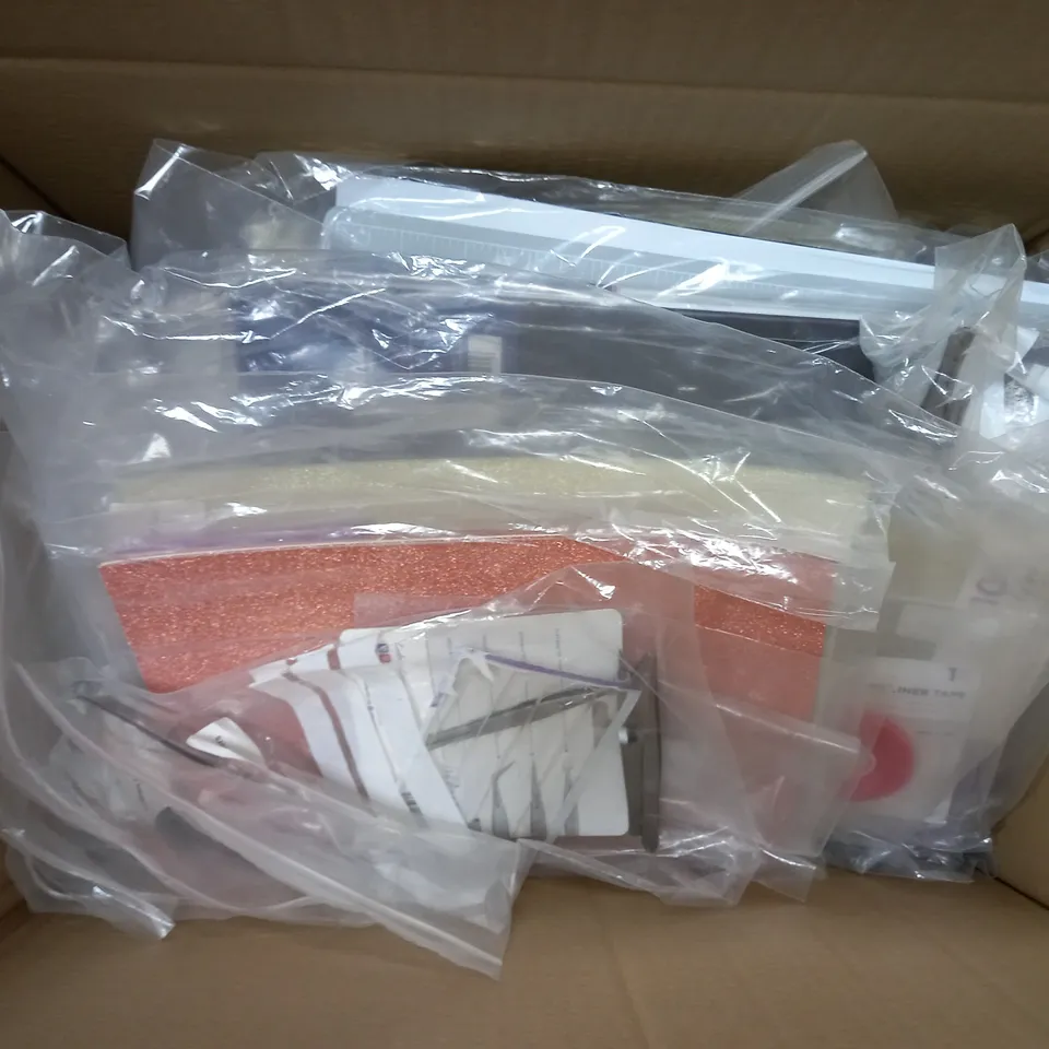 BOX OF APPROX 50 ASSORTED CRAFT ITEMS TO INCLUDE CRAFTERS COMPANION PHOTOPOLYMER STAMPS, GEMINI CREATE A CARD, SPECTRUM CLASSIQUE DUAL TIP DESIGN MARKERS, ETC. 