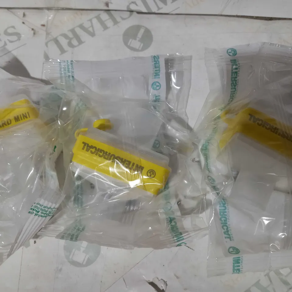 INTERSURGICAL COMPLETE RESPIRATORY SYSTEMS - BOX OF APPROXIMATELY 40 HYDRO GUARD MINI BREATHING FILTERS