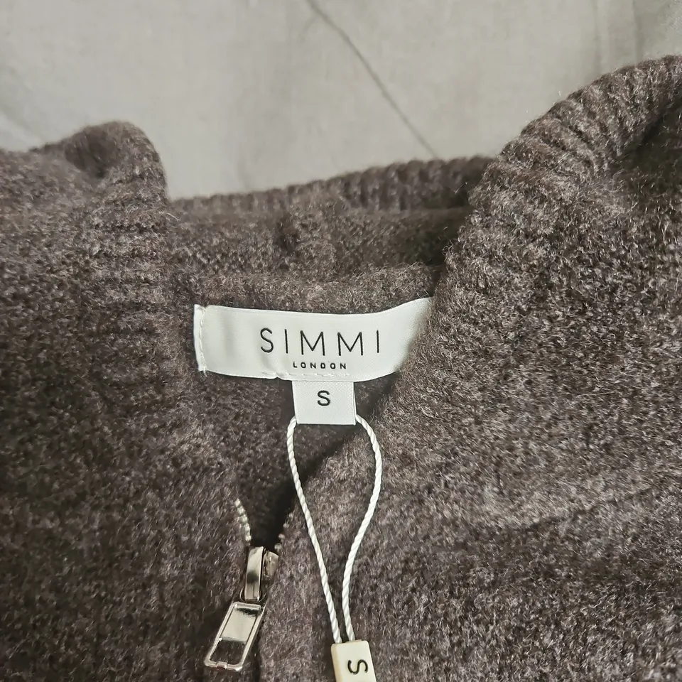 SIMMI LONDON KNIT ZIP-NECK HOODIE – BROWN, UK SIZE S