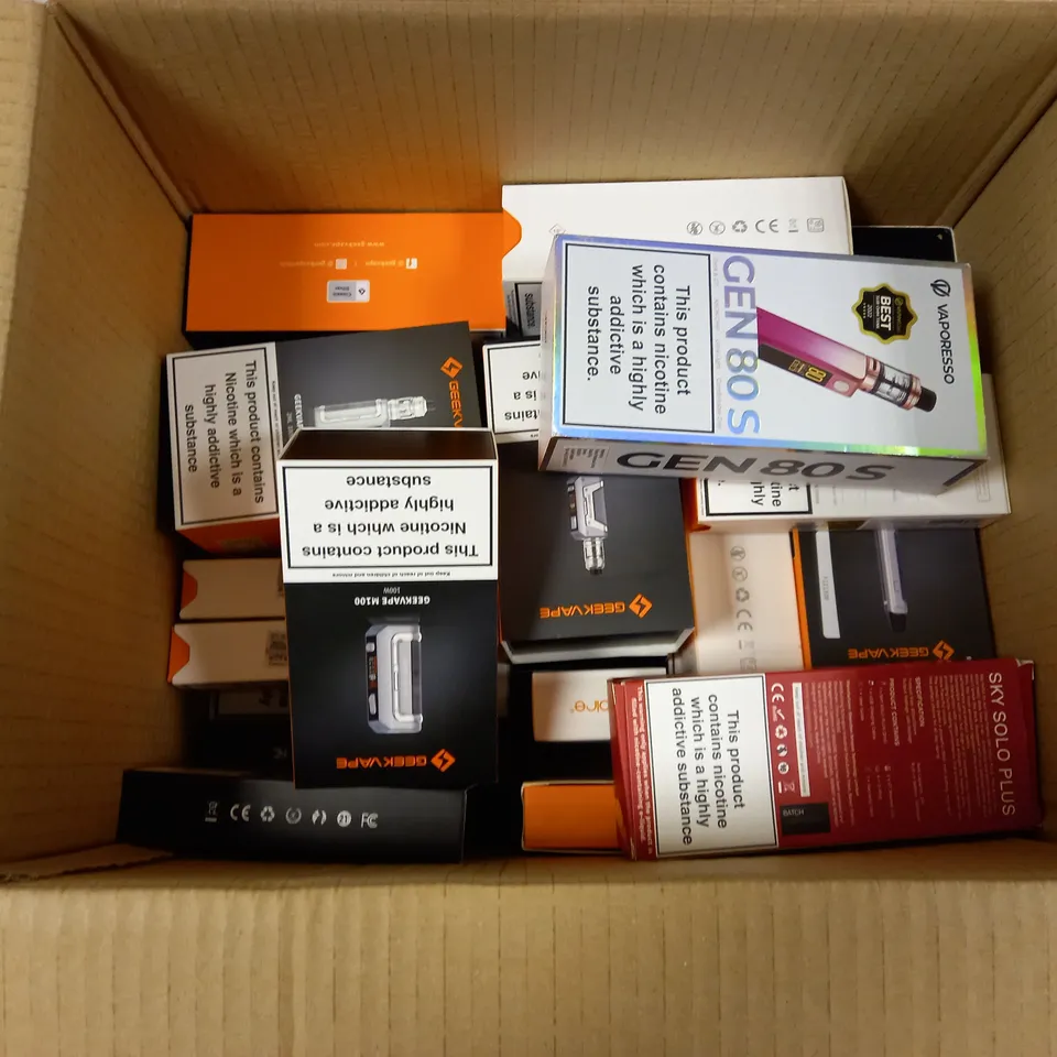 LOT OF APPROXIMATELY 28 E-CIGARETTES AND LIQUIDS TO INCLUDE VAPORESSO SKY SOLO PLUS, VAPORESSO GEN 80S, GEEKVAPE M100, ETC