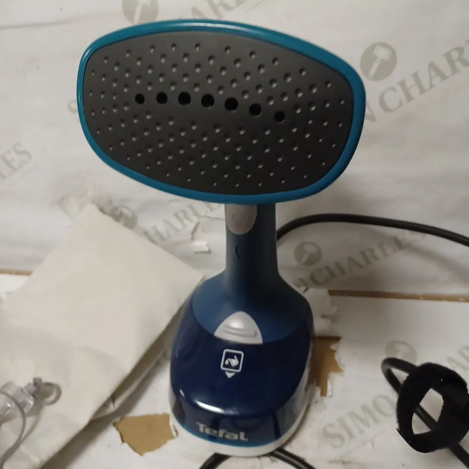 TEFAL DT7050 ACCESS' MINUTE DUAL VOLTAGE TRAVEL GARMENT/CLOTHES STEAMER