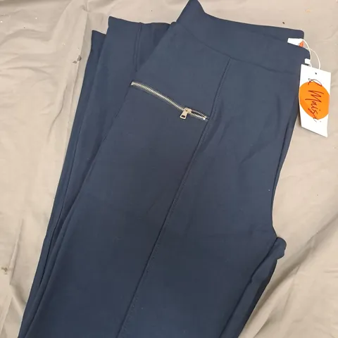 & MAISI NAVY TROUSERS WITH ZIP POCKET – TAG ATTACHED - SIZE LARGE
