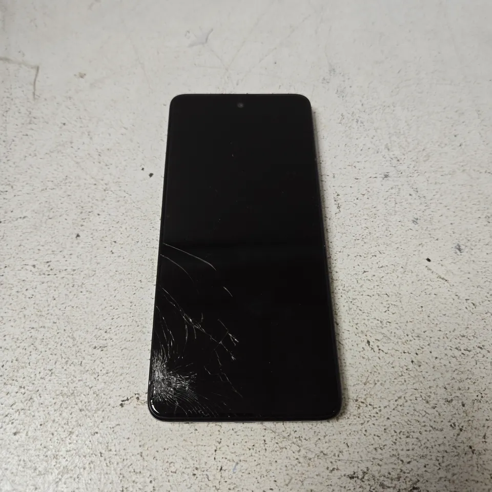 TCL 50 SMARTPHONE