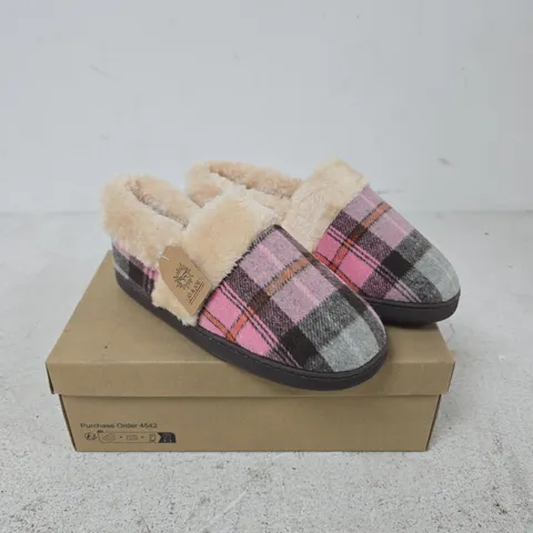 JO & JOE HERITAGE BLUSH PLAID SLIPPERS, WOMEN'S, UK 4
