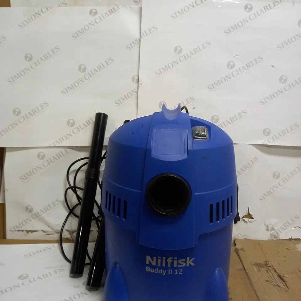 NILFISK BUDDY LL 12 UK WET AND DRY VACUUM CLEANER 