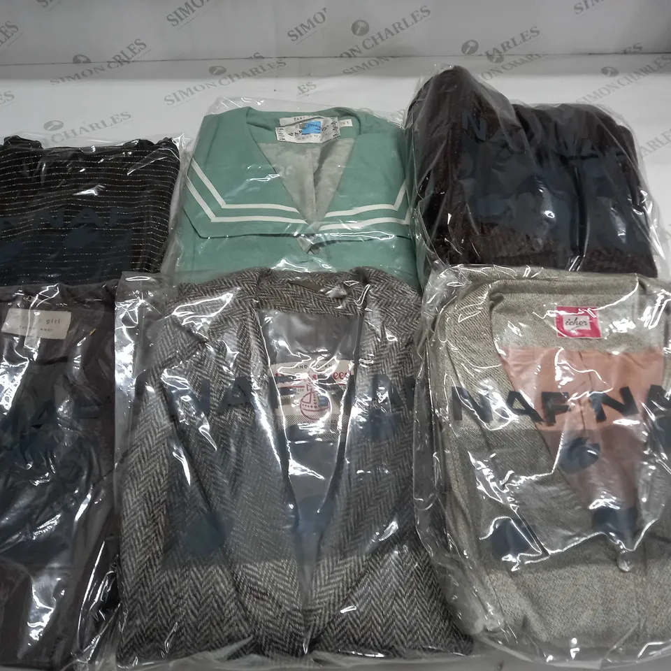 LOT OF 6 ASSORTED BAGGED CLOTHING ITEMS TO INCLUDE HARRIS TWEED AND OFFICE GIRL