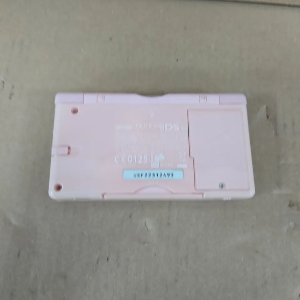 NINTENDO DS LITE HANDHELD CONSOLE IN PINK