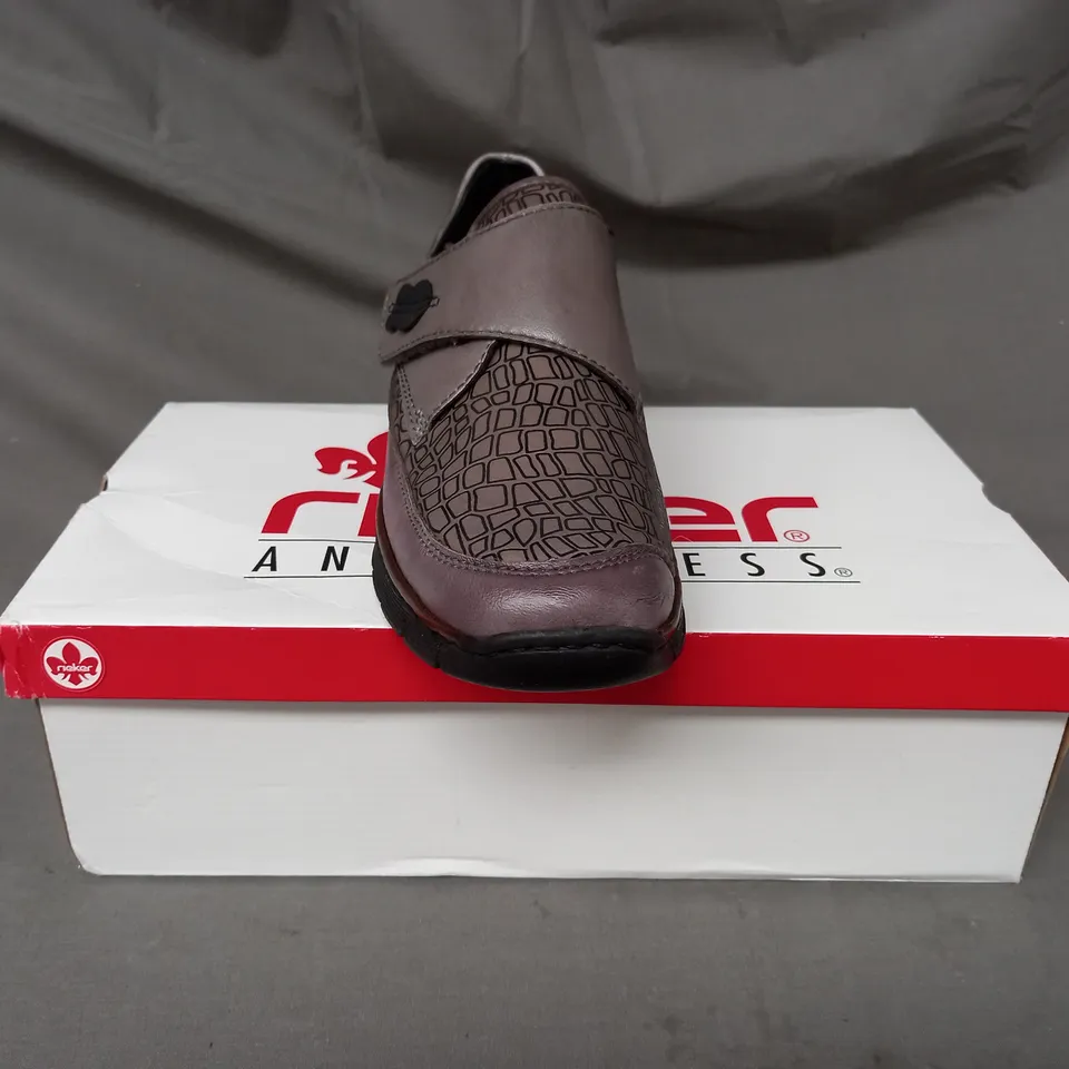 BOXED PAIR OF RIEKER SHOES IN GREY SIZE 6