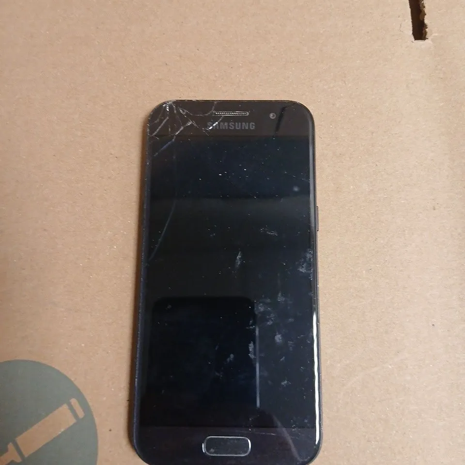 SAMSUNG GALAXY A3 (2017) SM-A320FL – 16GB – BLACK