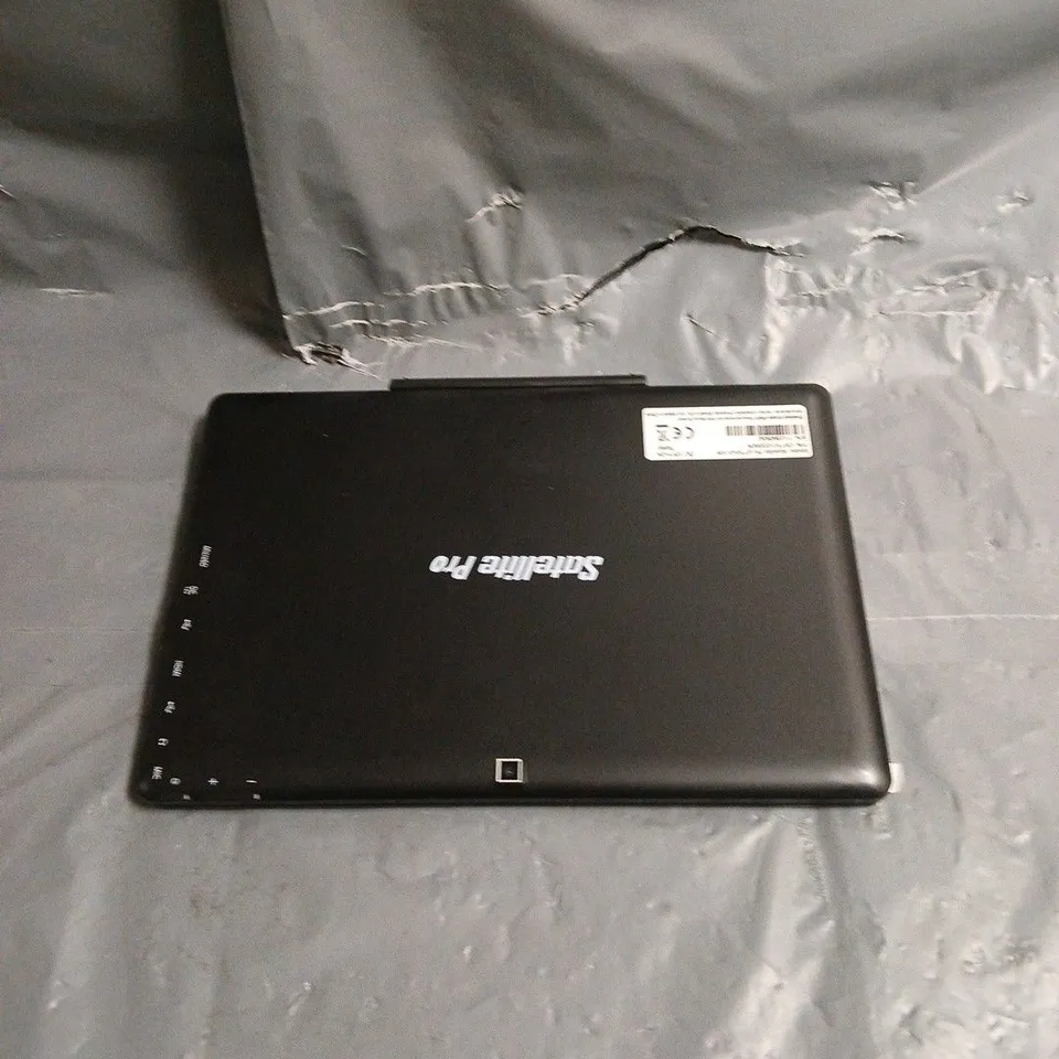 DYNABOOK SATELLITE PRO ET 10-G-105 LAPTOP 