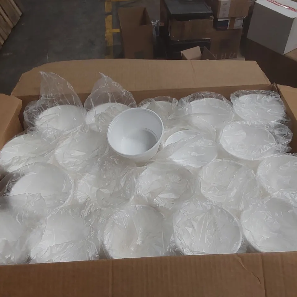 BOX CONTAINING A VERY LARGE QUANTITY OF BRAND NEW DART JCUP 8OZ HOT OR COLD INSULATED FOOD CONTAINERS - NO LIDS