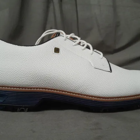 BOXED PAIR OF FOOT JOY DRYJOYS PEMIERE SERIES GOLF SHOES IN WHITE UK SIZE 10