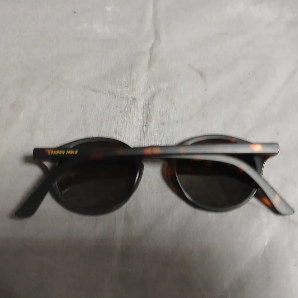 BOXED PAIR OF LONDON MOLE SUNGLASSES