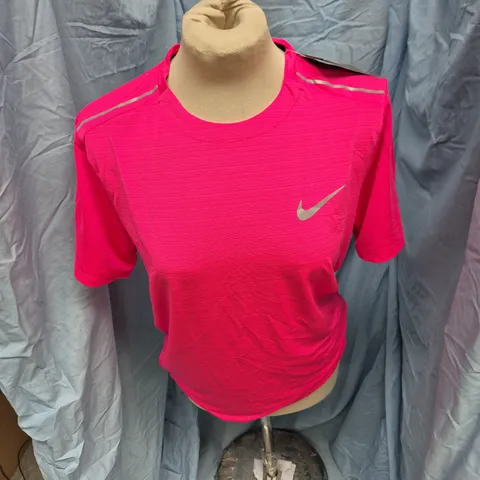 NIKE DRI-FIT BREATHE MEN'S T-SHIRT - PINK, UK M (M)