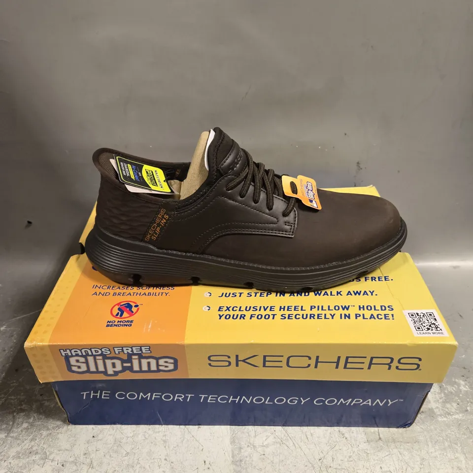BOXED PAIR OF SKECHERS MENS GERVIN SHOES - 8