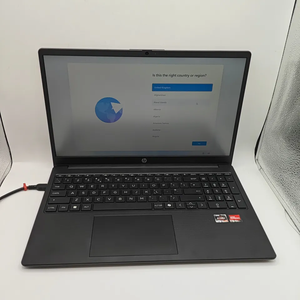 BOXED HP AMD RYZEN 7 5000 SERIES LAPTOP IN BLACK - 15-FC0527SA