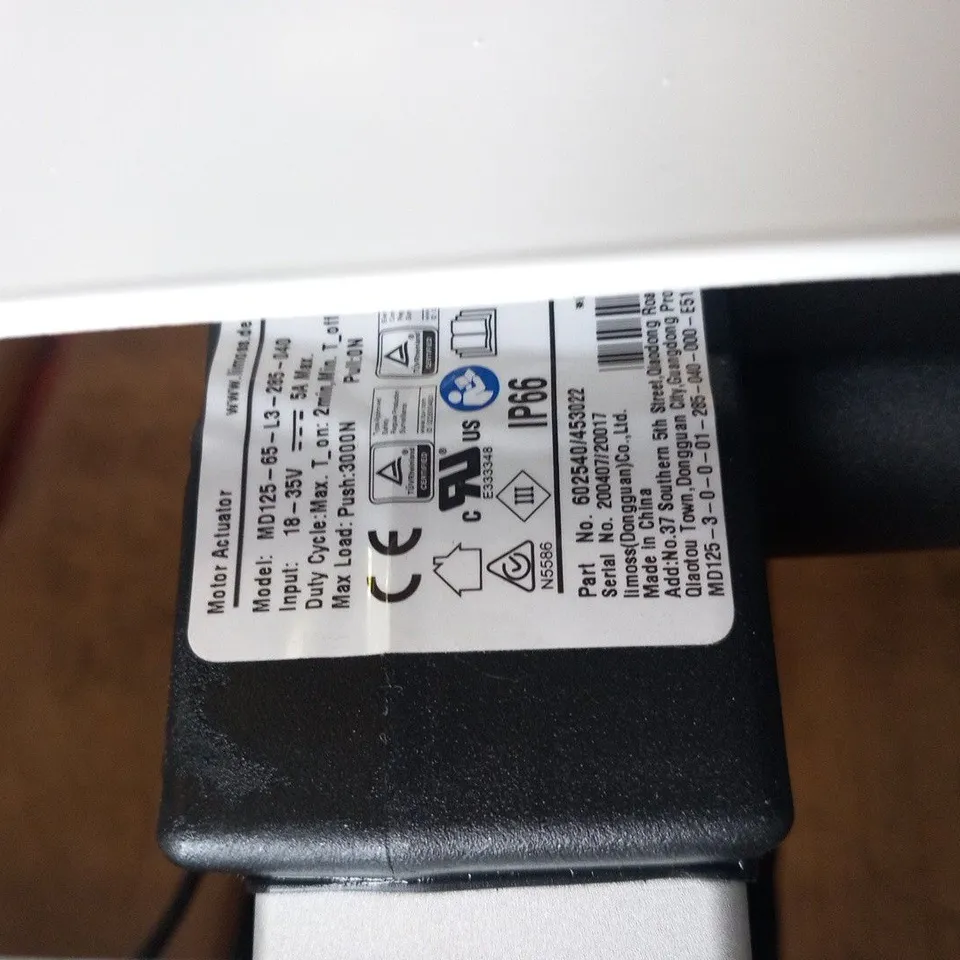 OSKA ELECTRIC PROFILING MEDICAL HOSPITAL TYPE SINGLE CARE BED MOBILITY 