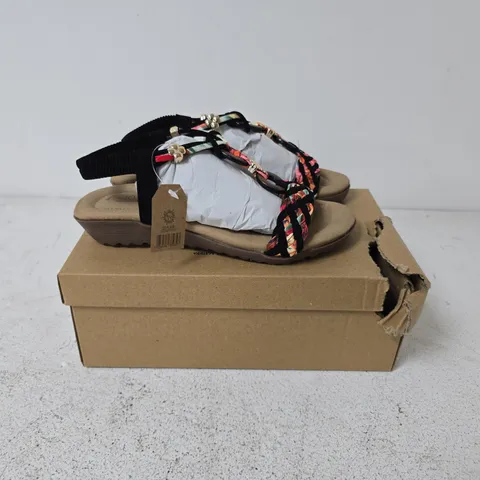 BOXED PAIR OF JO & JOE MARRAKESH SANDALS IN BLACK - UK 4