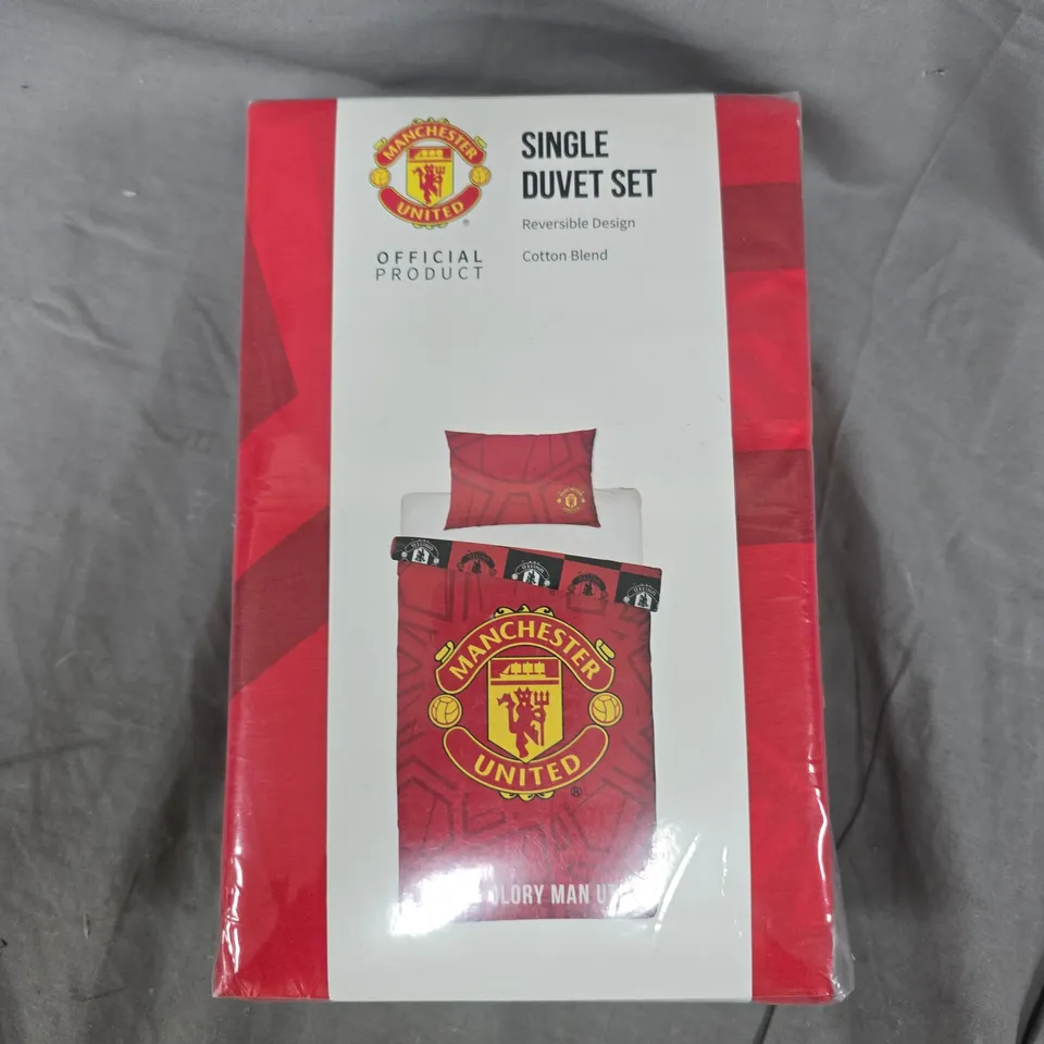 SEALED MANCHESTER UNITED SINGLE DUVET SET 