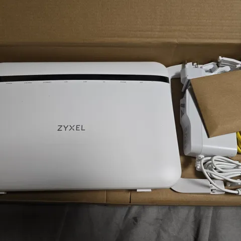 ZYXEL ETHERNET IAD EX5601-TO – DUAL-BAND WIRELESS AX6000 2.5G ETHERNET IAD (BOXED)