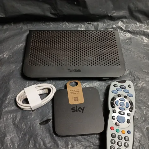 APPROXIMATELY 15 ASSORTED ELECTRICAL PRODUCTS TO INCLUDE POWER SUPPLIES, NETWORK CABLES, REPLACEMENT REMOTES ETC 